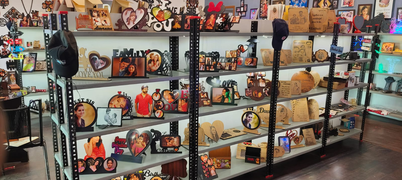 Cover photo of Literates Gifts